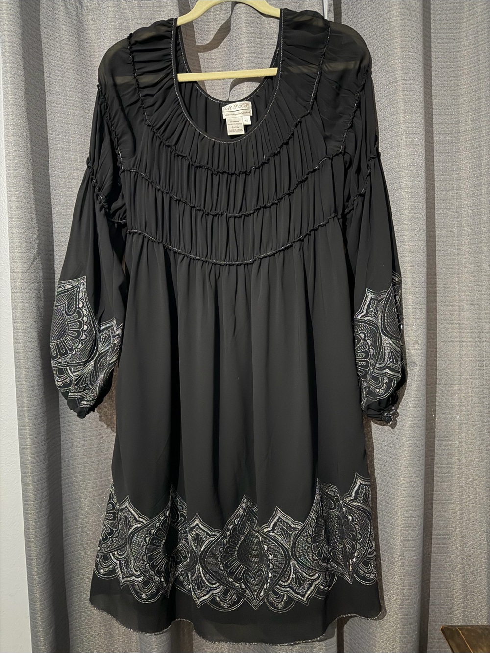 Max Studio Black Long-Sleeve Embroidered Border Tunic Dress